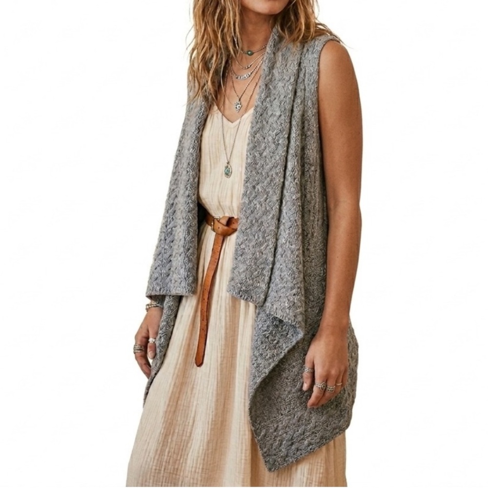 Merino Wool Ireland CARRAIG DONN Aran Knit Shawl Vest Boho Chic Sweater Lagan